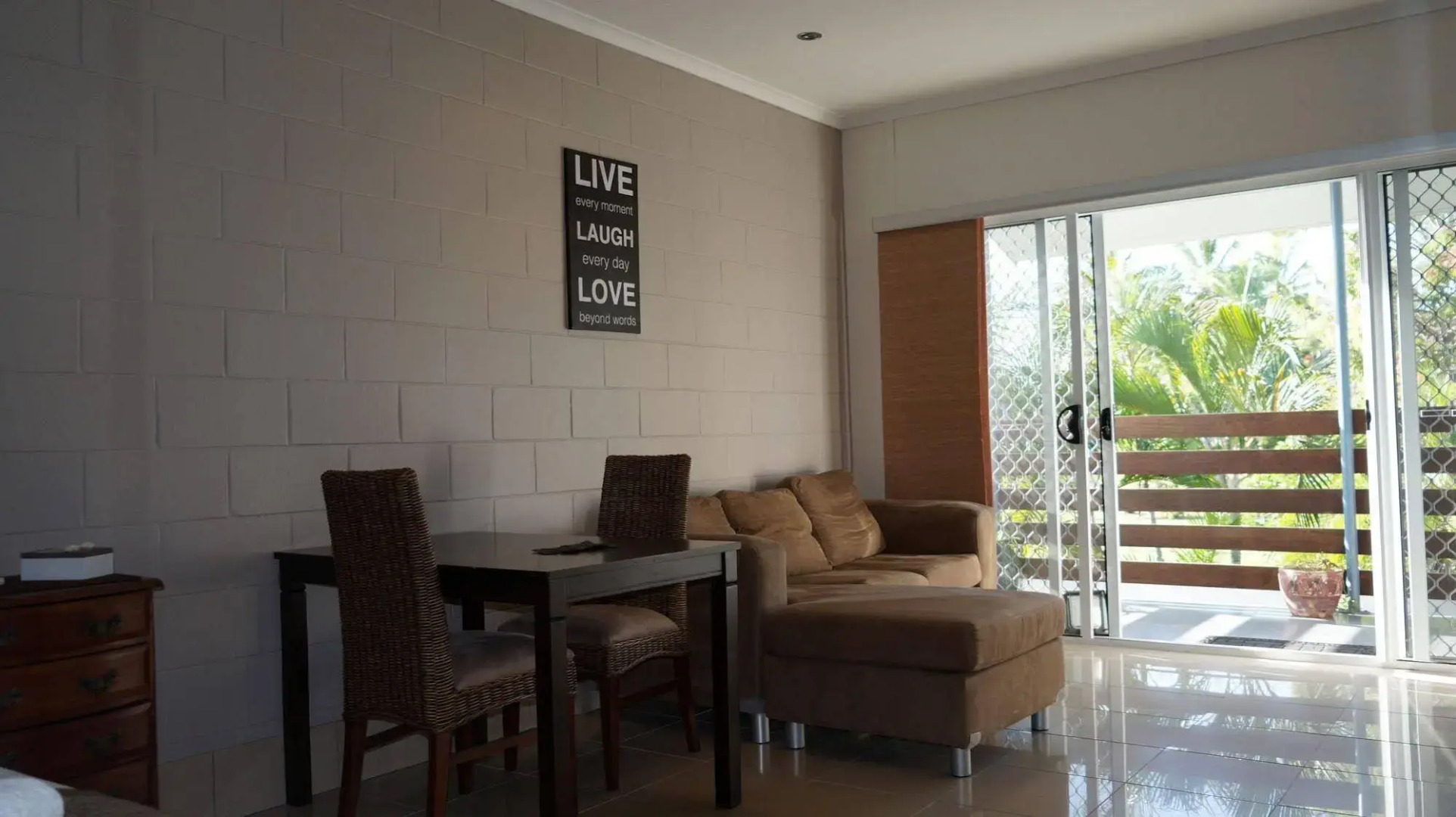 La Solana Holiday Units - MACKAY - Blacks Beach