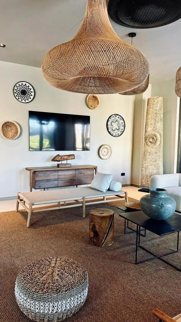 Molum Hotel & Residences