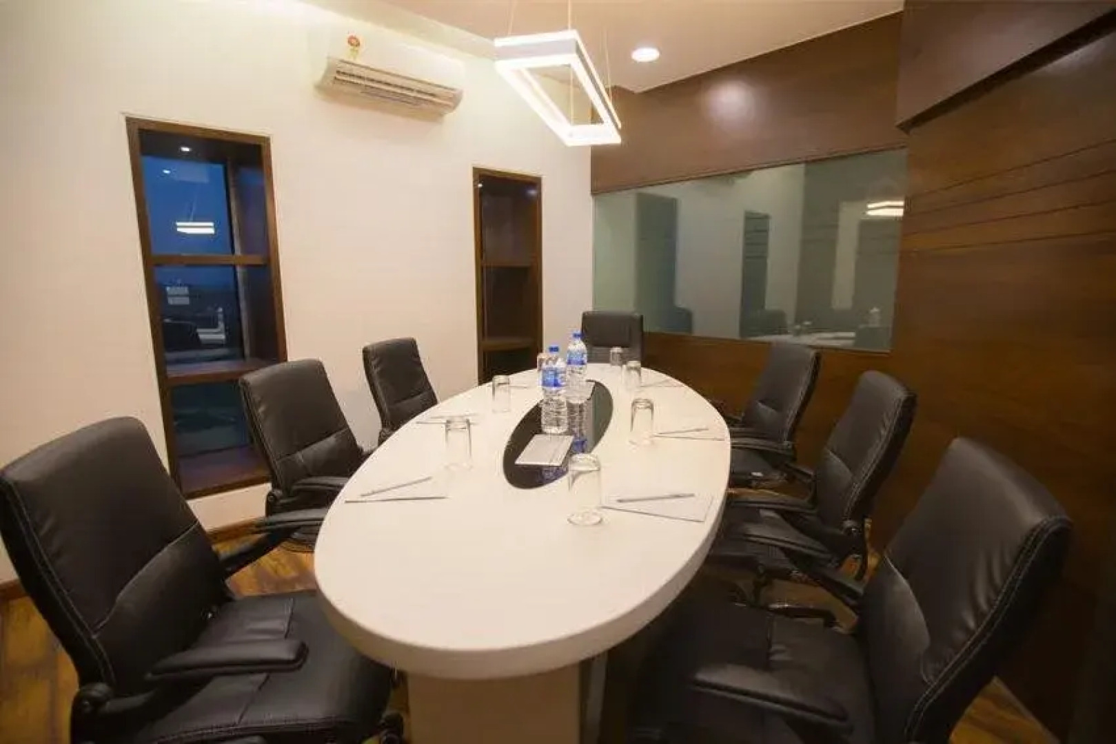 Hotel Waterlily Indore