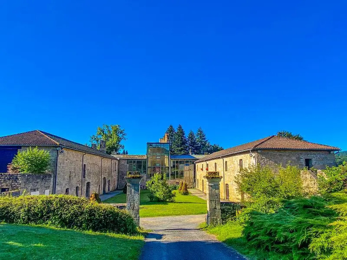 VVF Château sur la Vienne Lac de Vassivière, Nedde