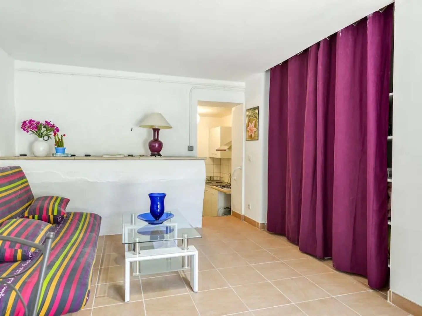 Inviting Holiday Home in Rasteau Near Vaison la Romaine