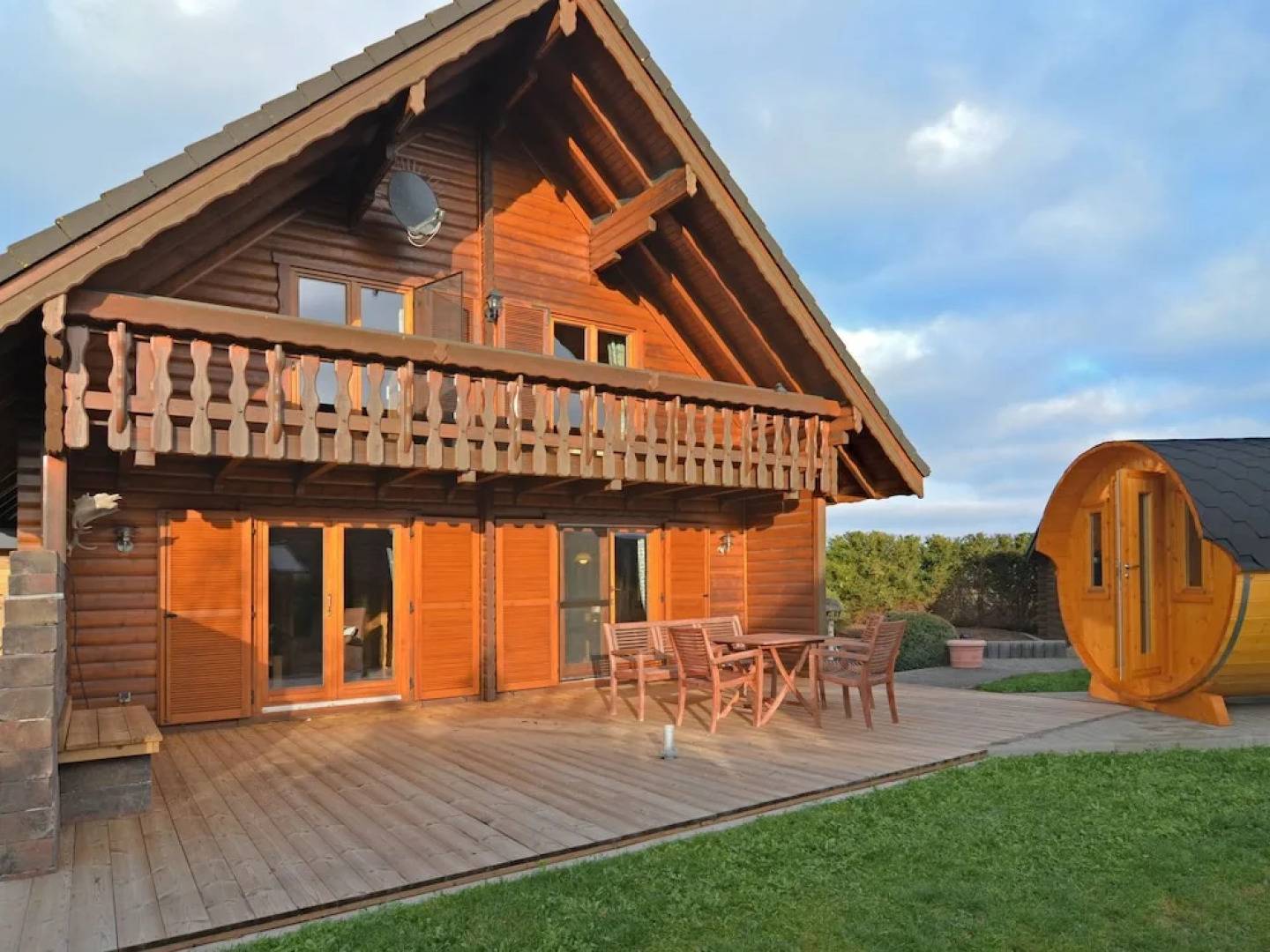 Exclusive Holiday Home in the Sauerland With Sleeping Barrel, Balcony, Garden & Terrace