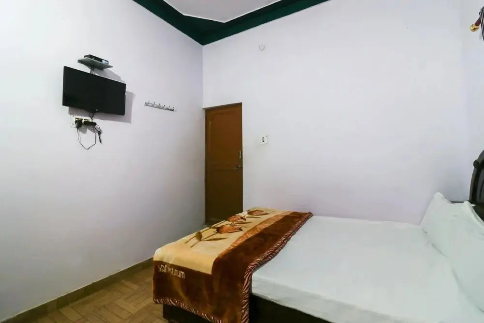 New Shiv Shakti by OYO Rooms