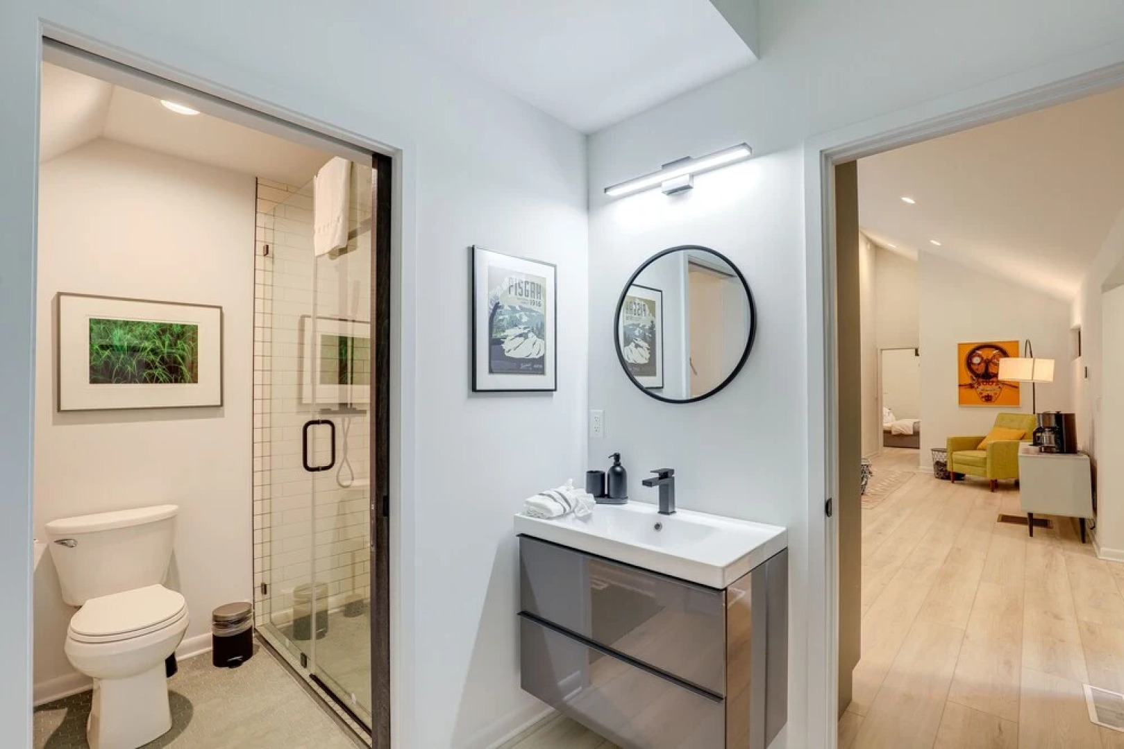 Brevard Retreat: Fireplace, Deck & Screened Porch!