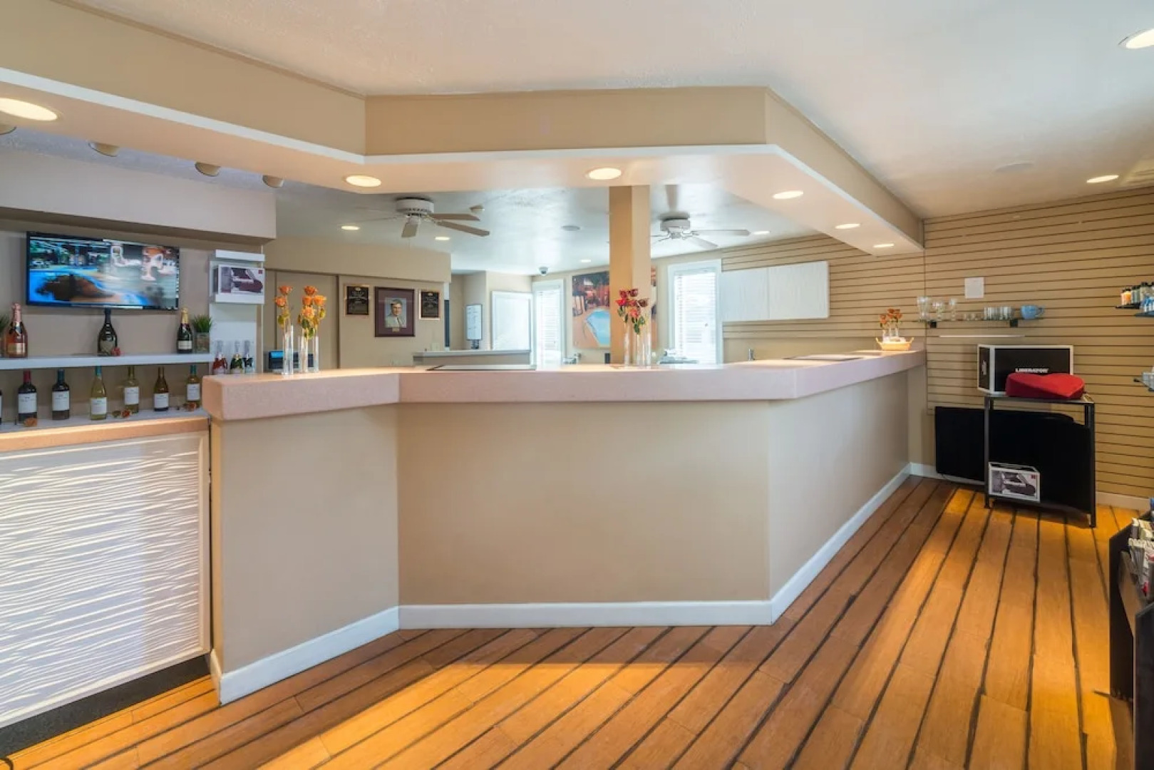 Sybaris Pool Suites Mequon