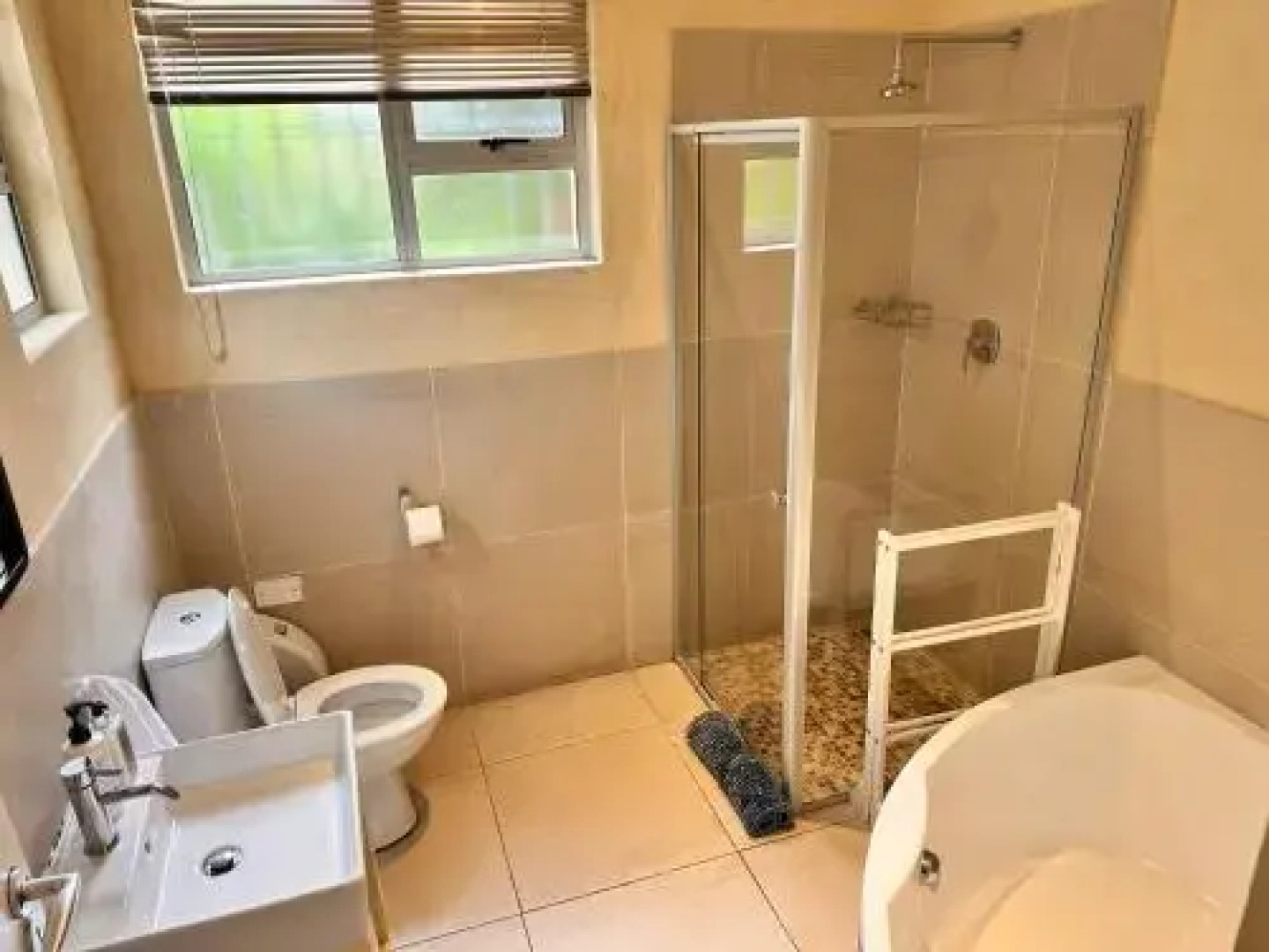 Fusion House B&B and Conference Center