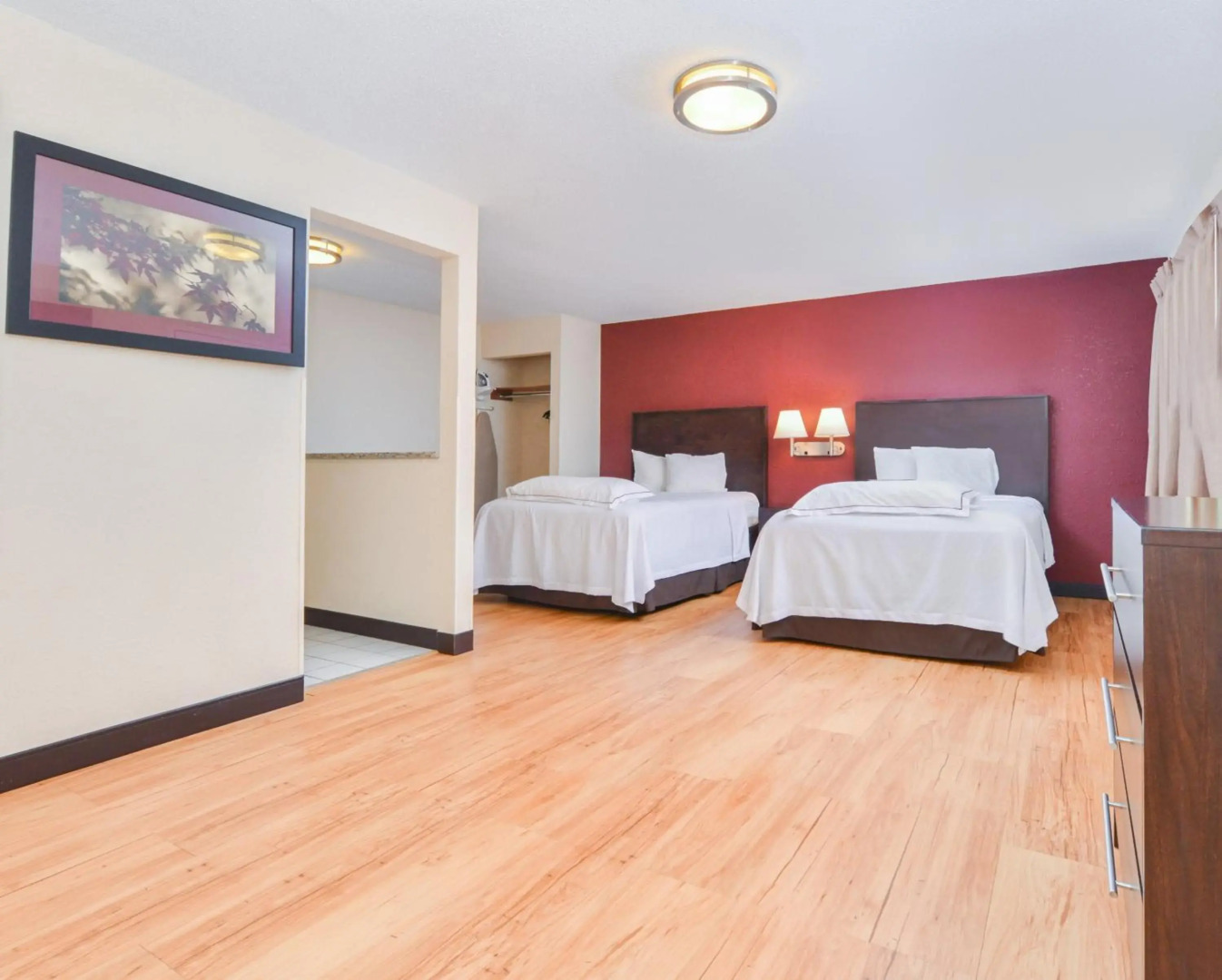 Red Roof Inn PLUS+ & Suites Guilford