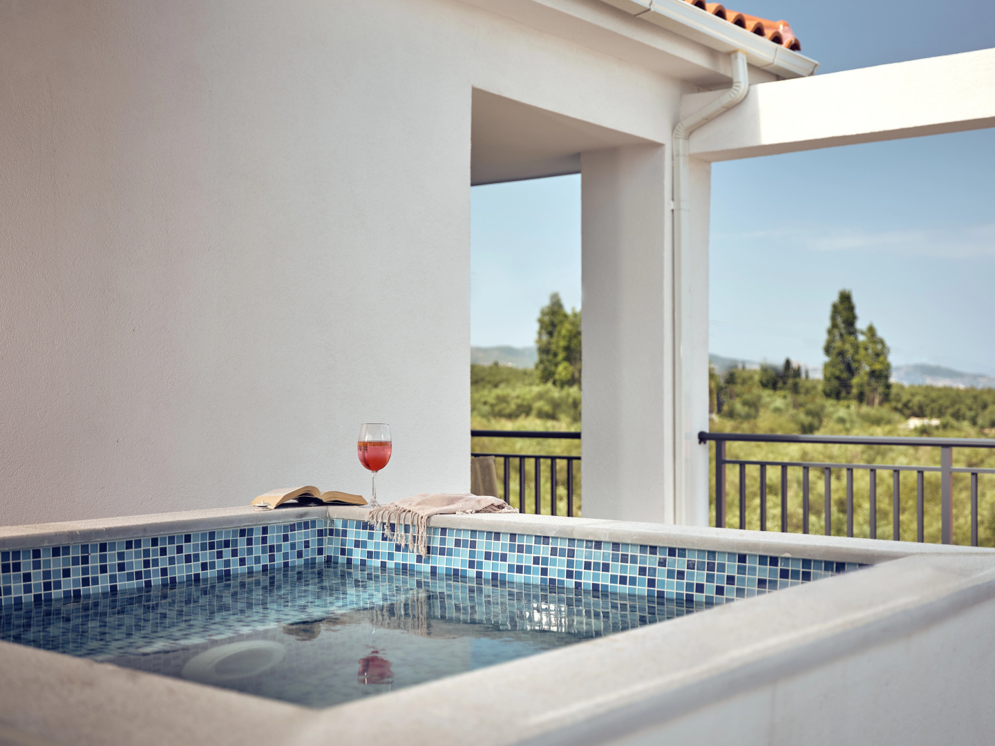 Cavo Orient Beach Hotel