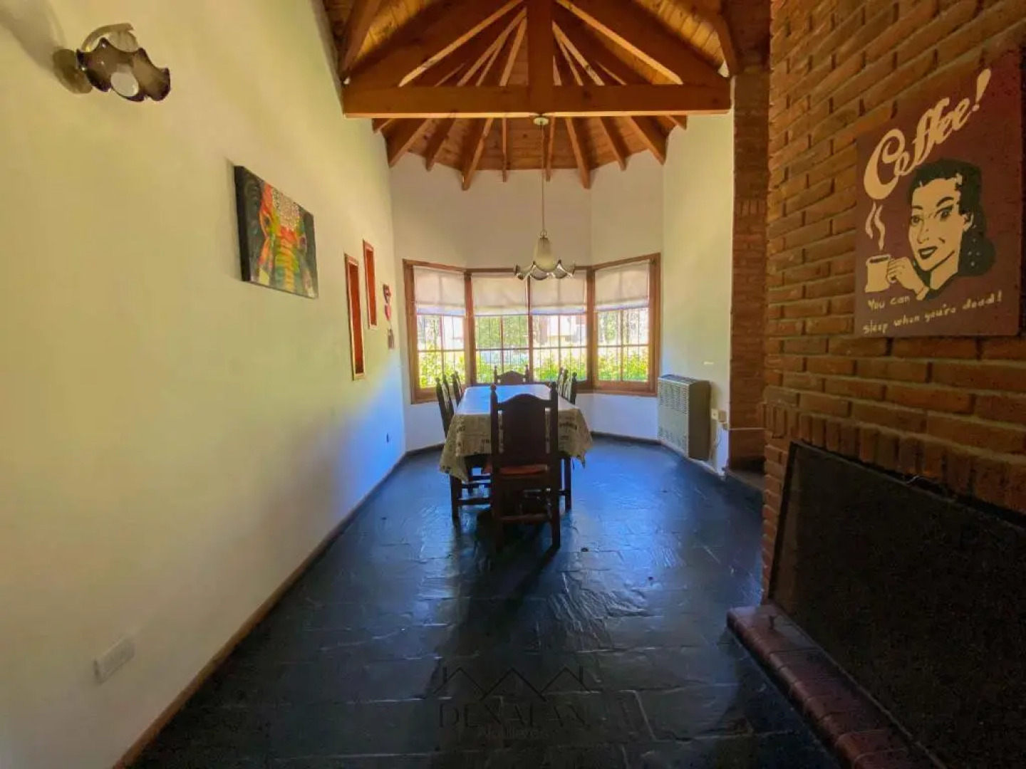 Cabaña Tinta Roja II