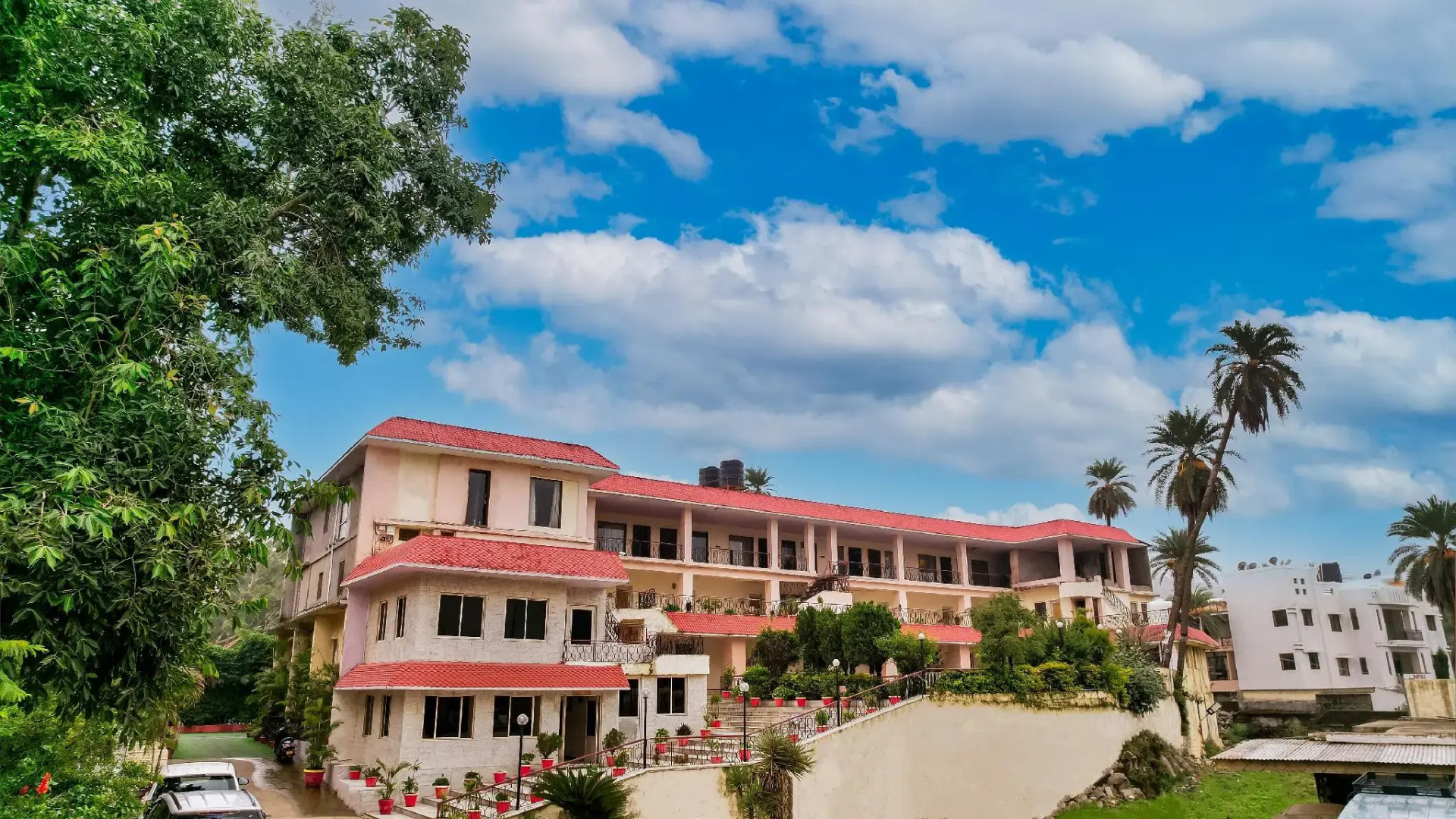 Kashiva Lake Residency