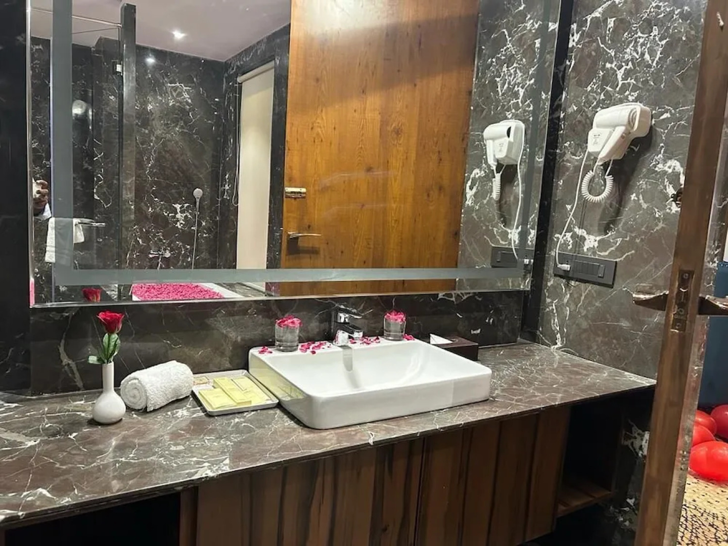 Classic Sapphire Ananta Bundi