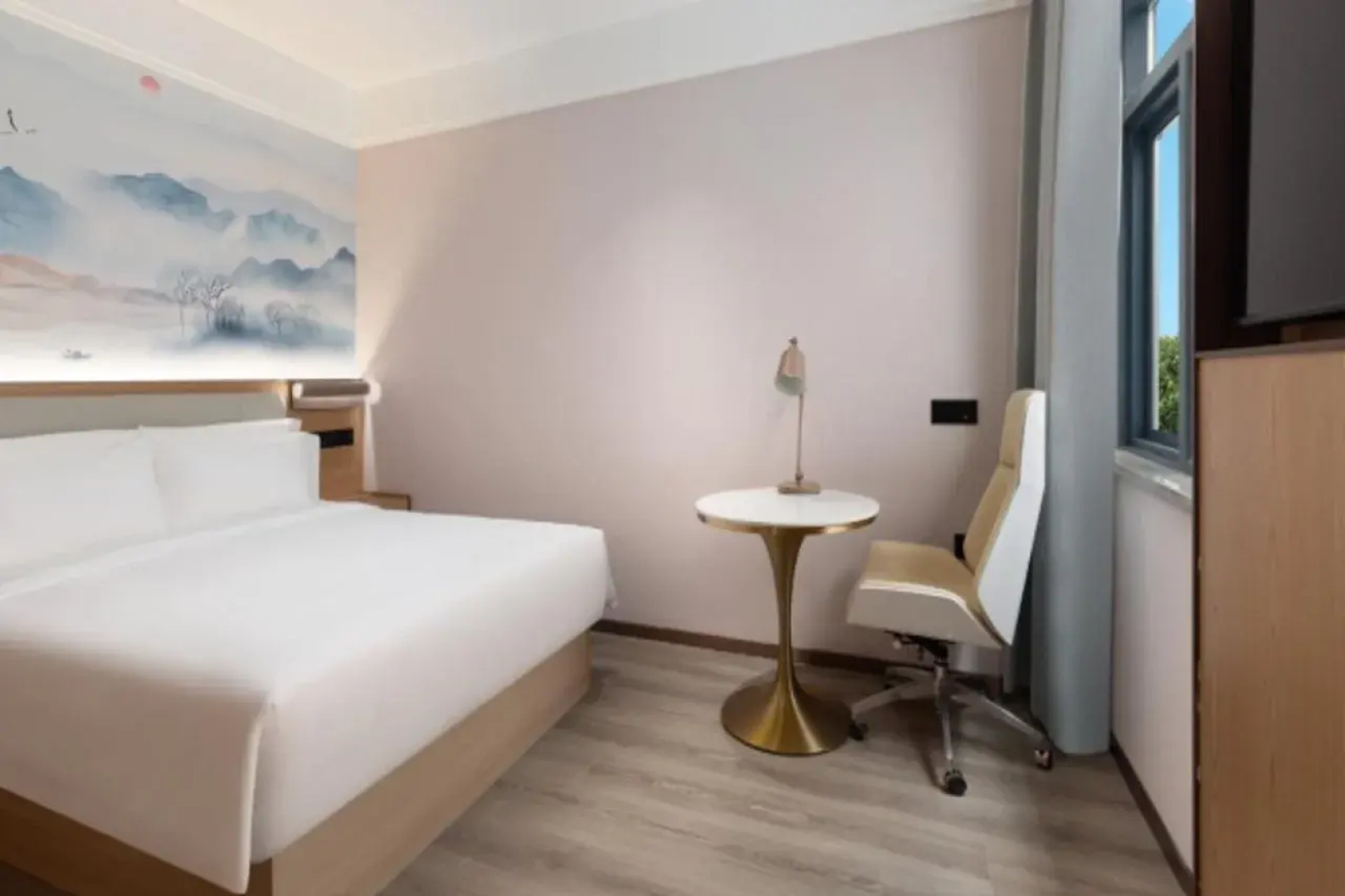 Ramada Encore By Wyndham Wuhan Station