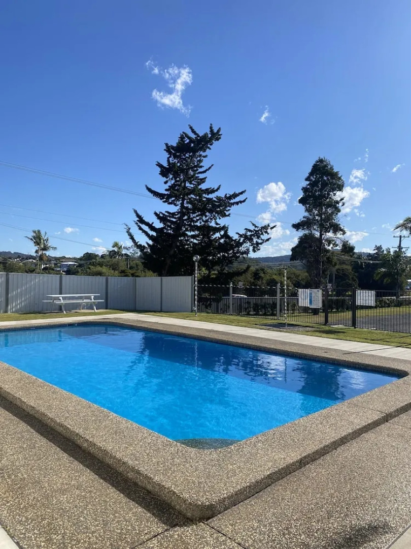 The Seaview Tavern Motel