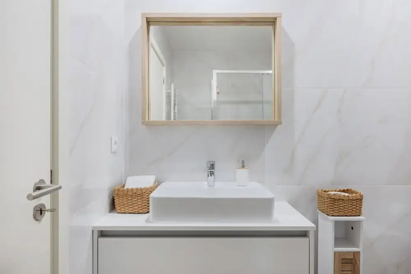 The Pine Flat with Pool at Furadouro