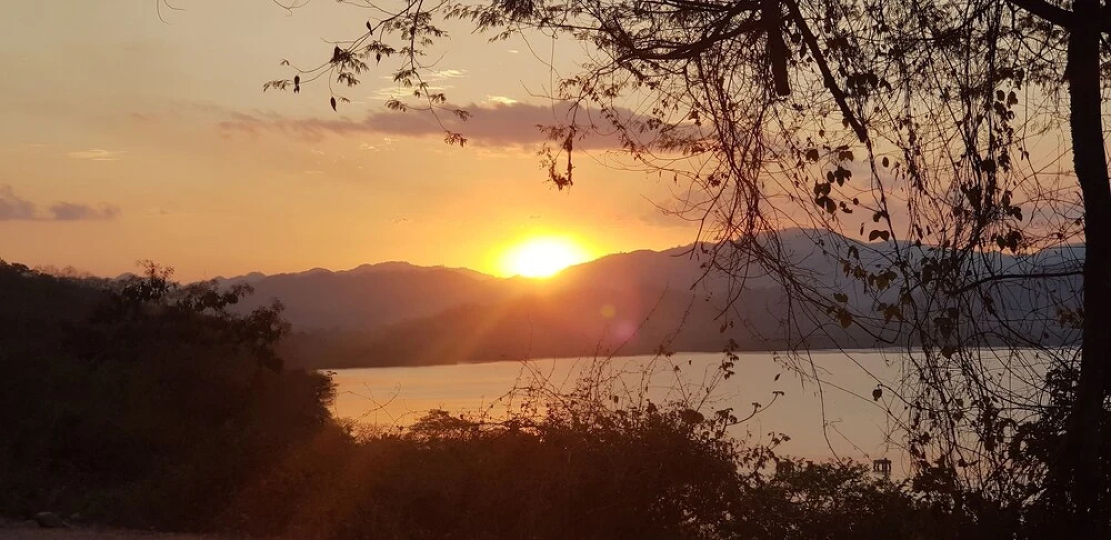 Welcome to House Beach and River