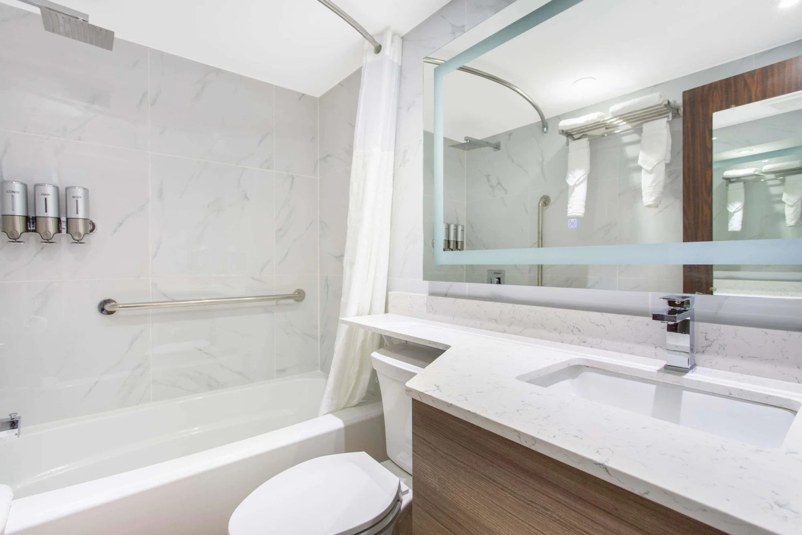 Howard Johnson by Wyndham Harrisburg