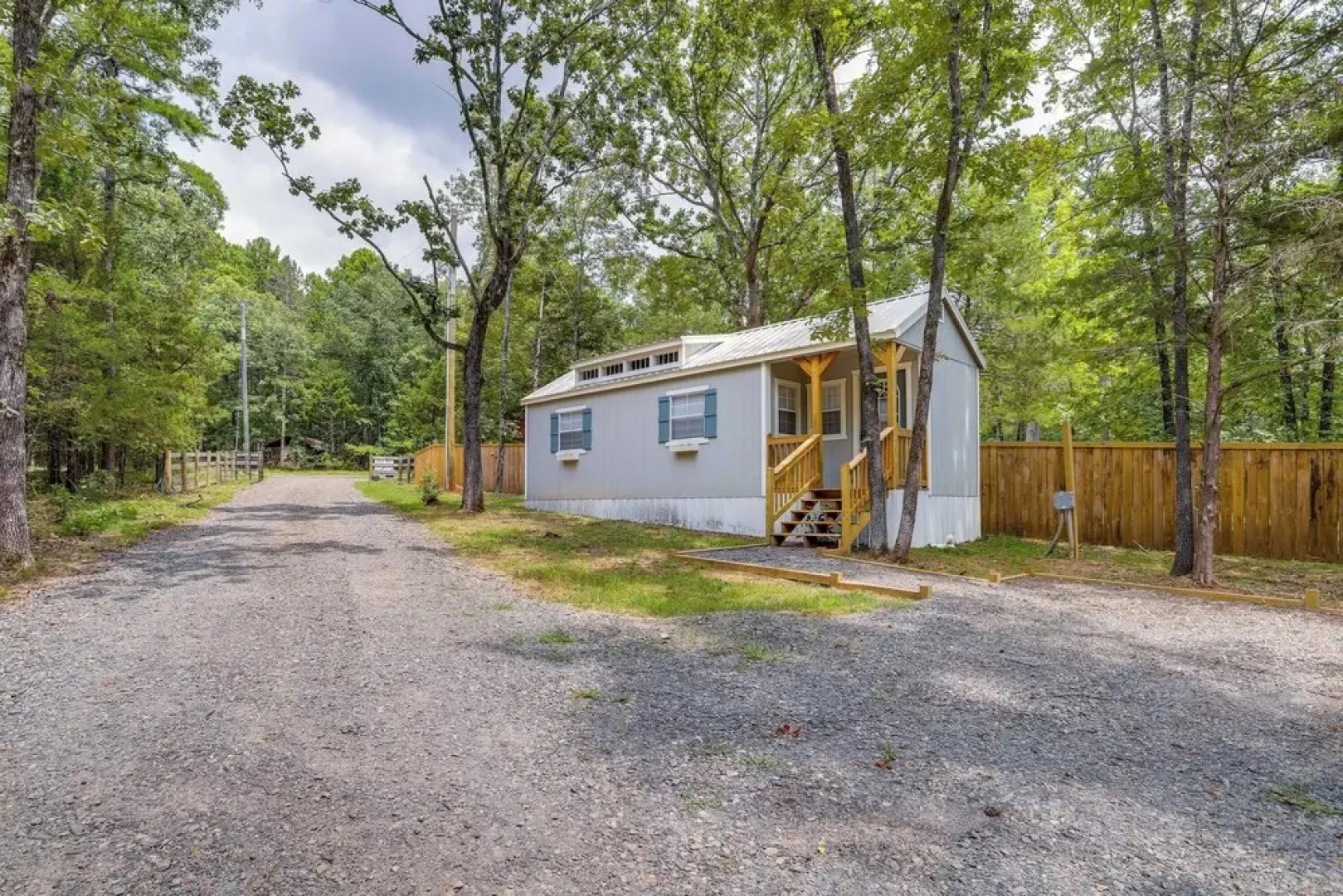 Steps to Greers Ferry Lake: Tumbling Shoals Cabin!