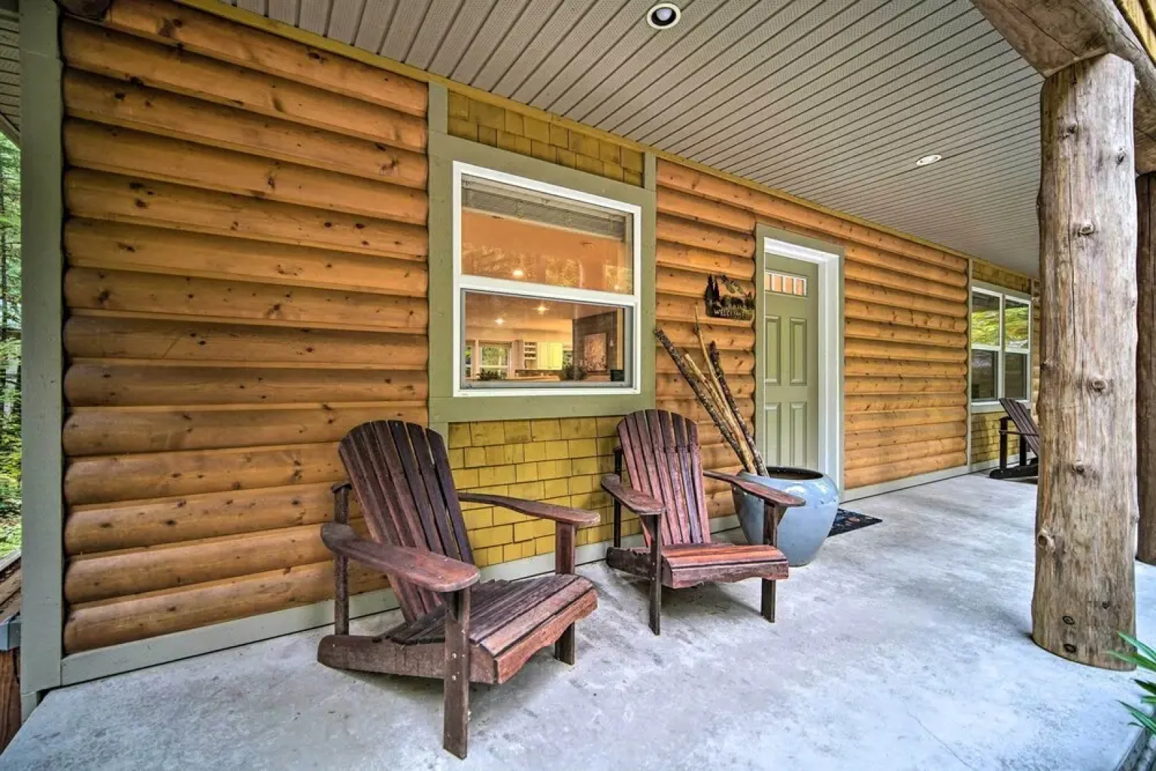 Peaceful Forest Retreat by Mt. Baker Slopes!