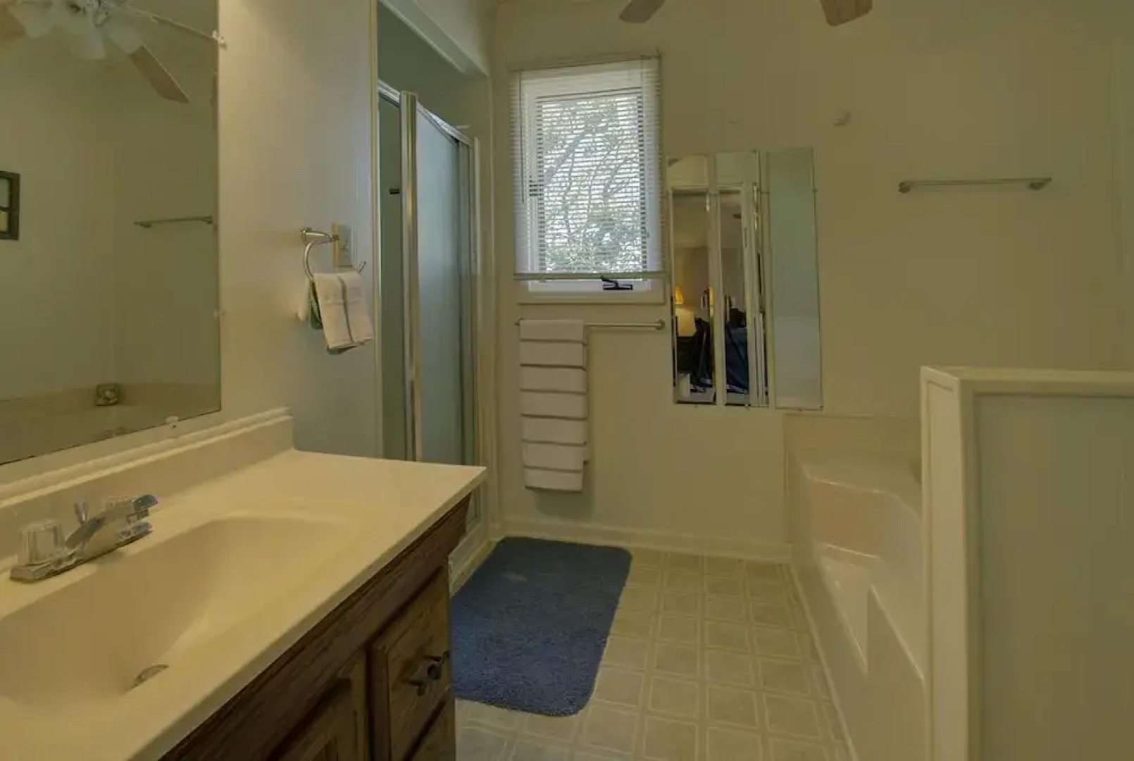 Core Sound Lodge 3 Bedroom Home by RedAwning