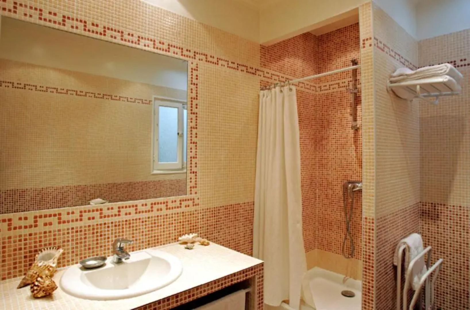 Villa With Private Beach - Villa Lou Cade