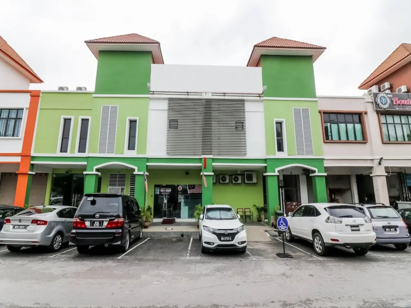 NIDA Rooms Sepang Cyber Wonders