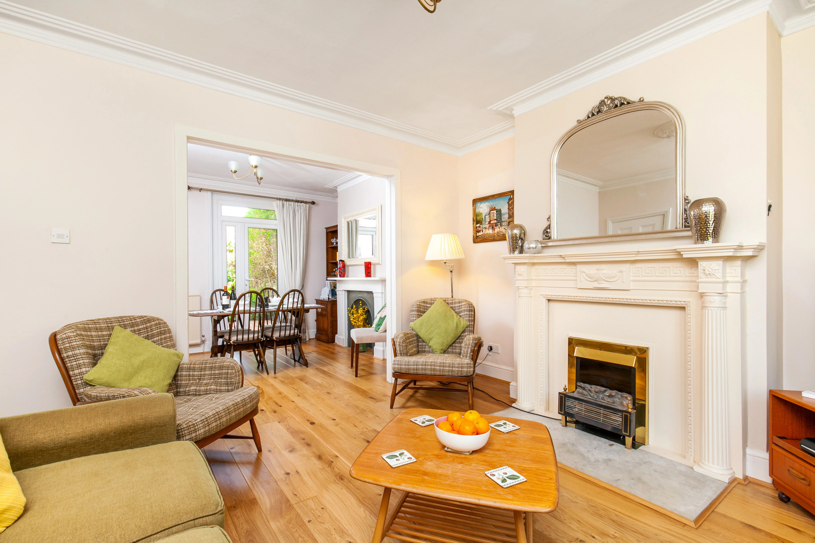 All the city has to offer just a stone's throw away