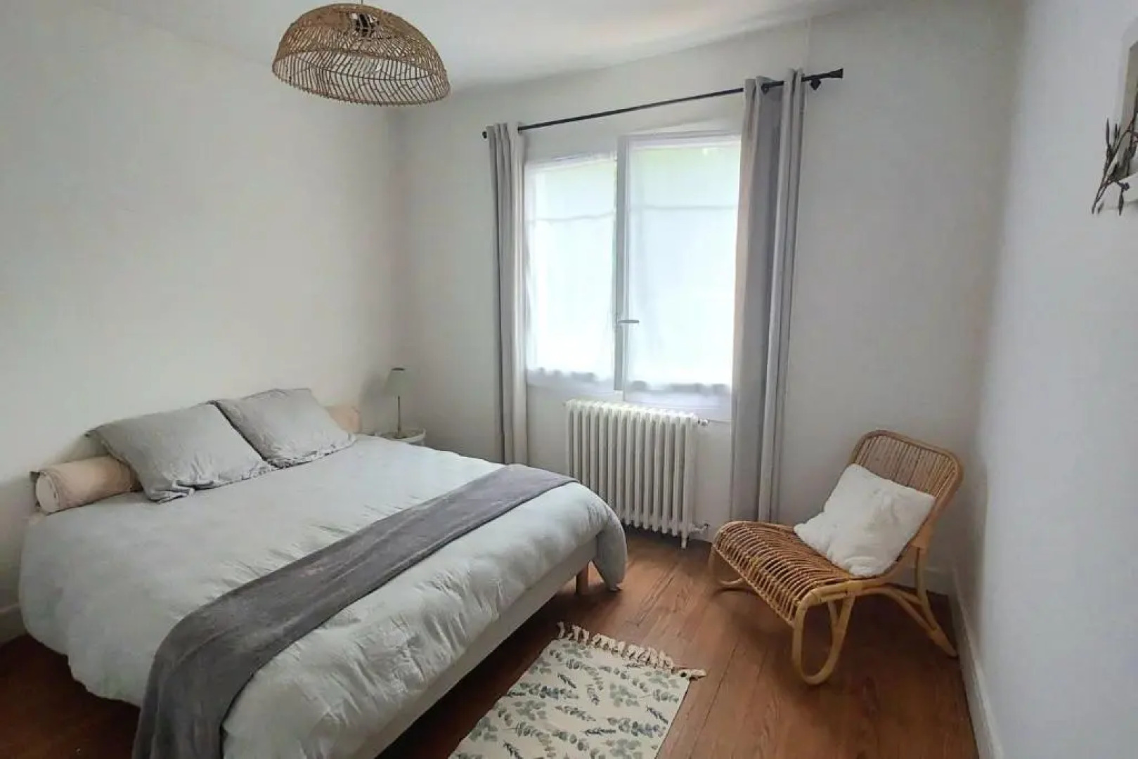 House 90 M With Pool And Garden