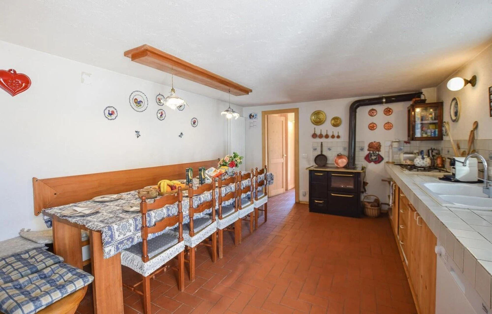 Awesome Home in Castello Tesino With 4 Bedrooms and Wifi