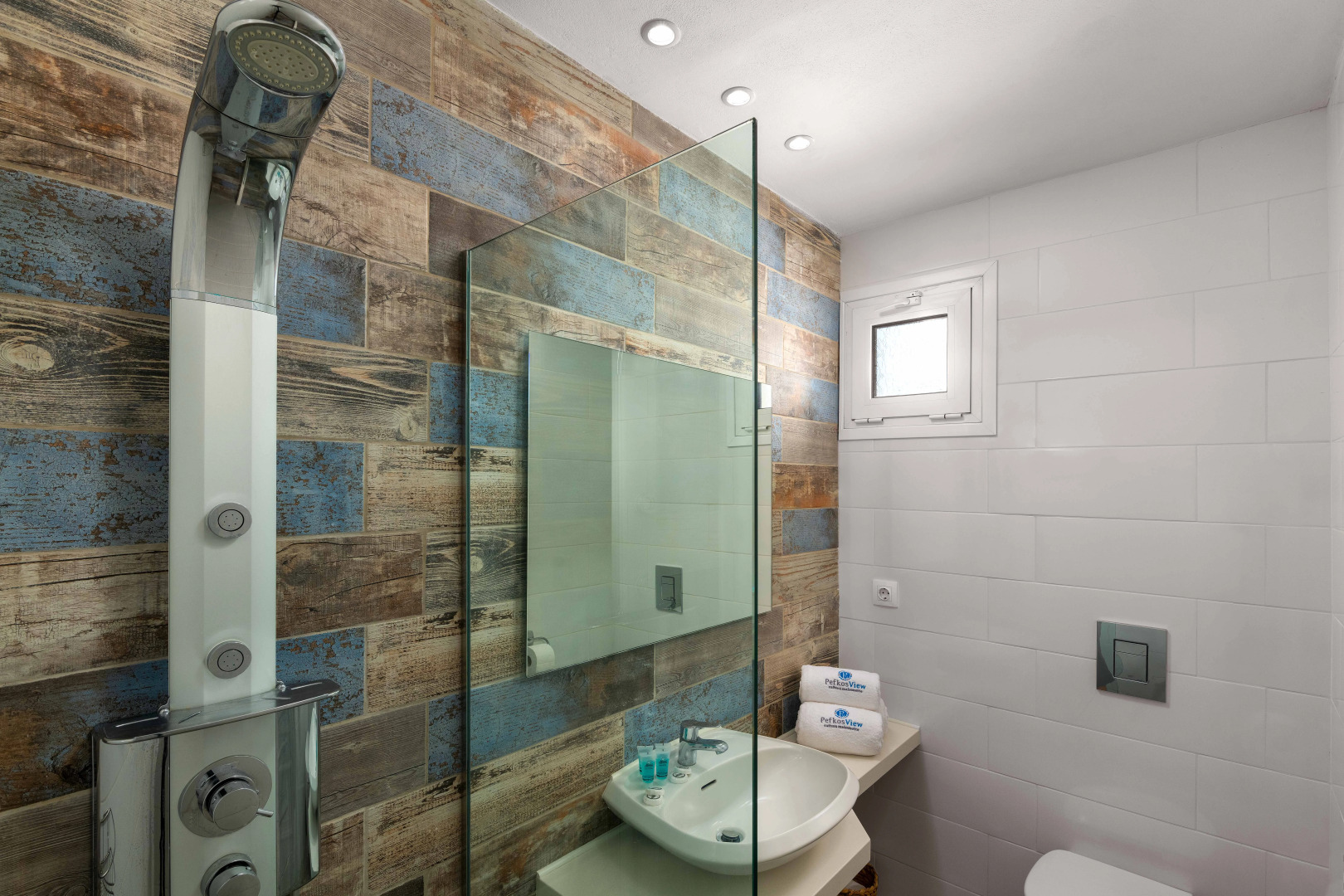 Pefkos View Suites & Maisonette