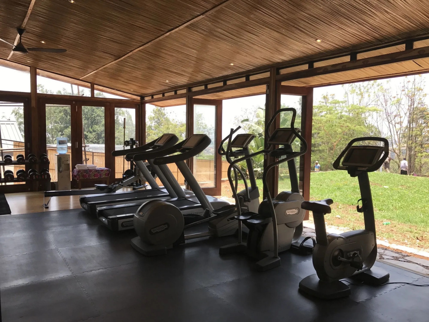 Heaven Restaurant & Boutique Hotel