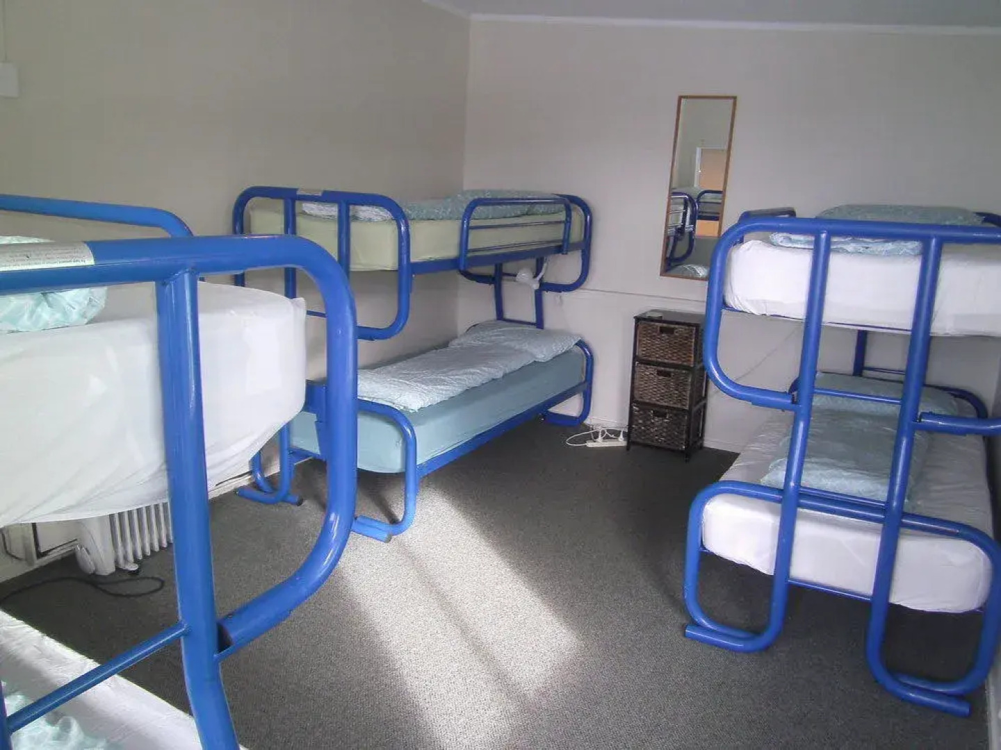 Cap'n Bob's Beach House - Hostel