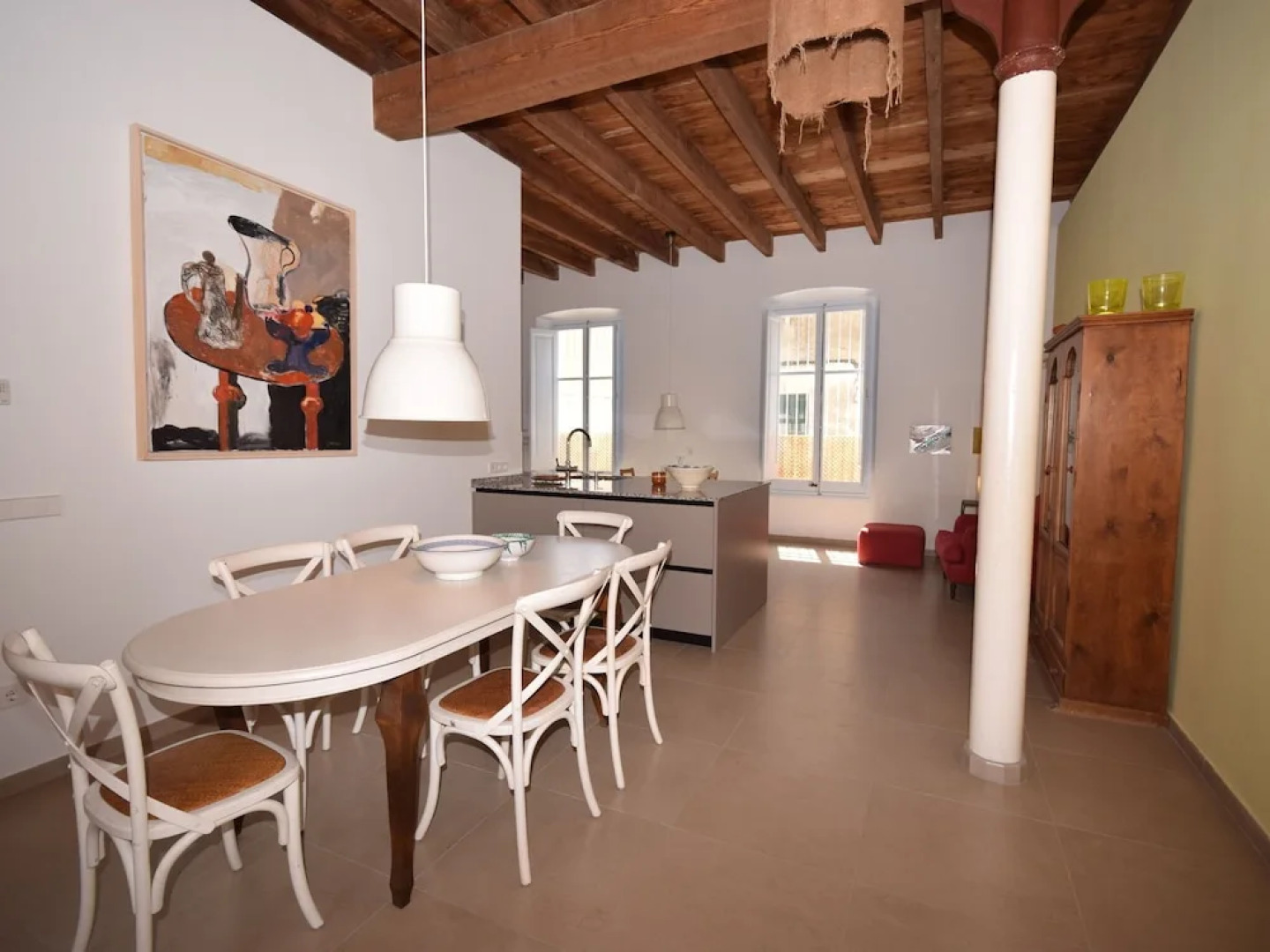 Beautiful, Authentic House With Large Patio and Swimming Pool, Near the Beach