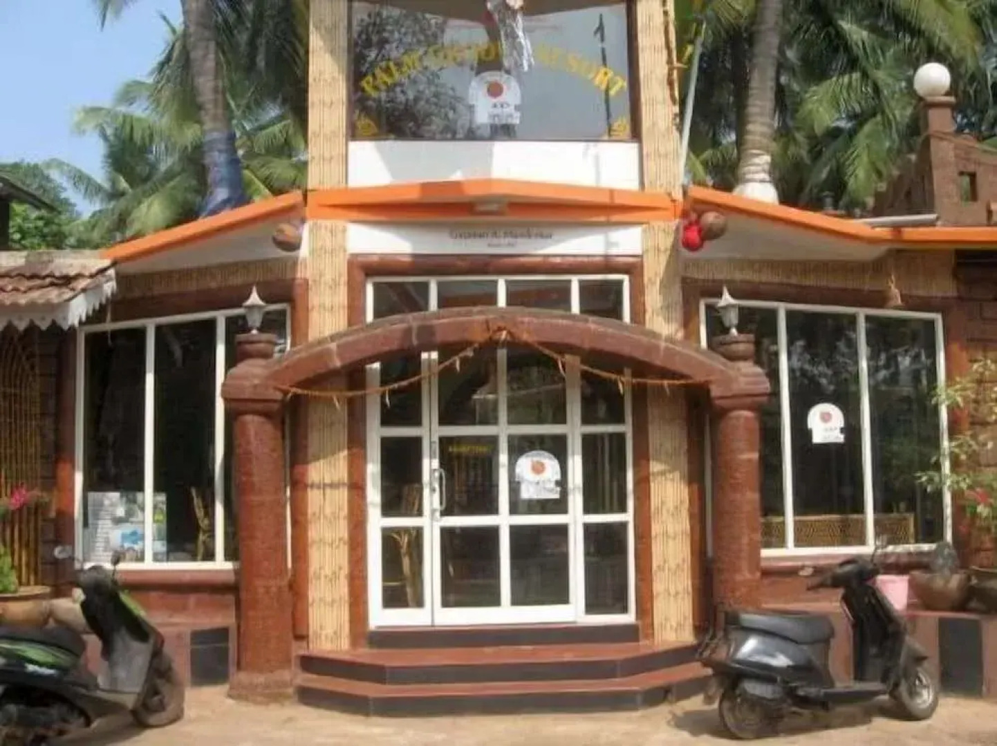 Palm Groove Guest House