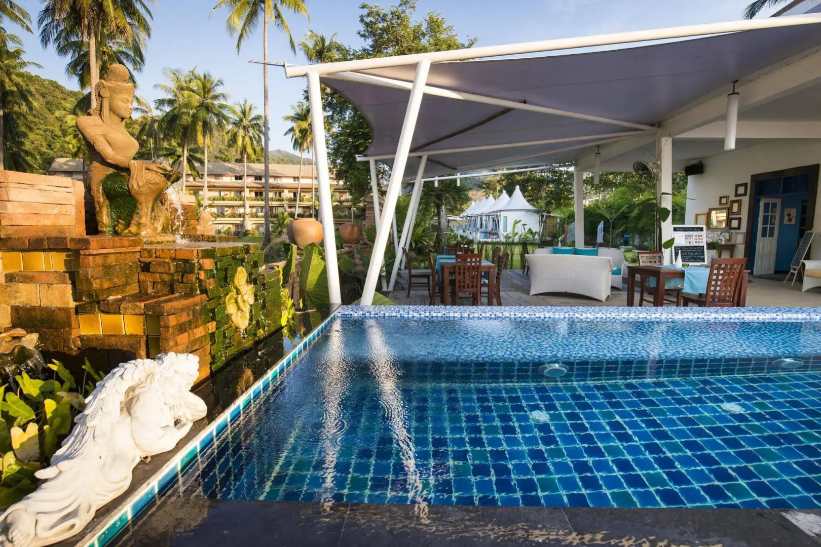 The White Knot Koh Chang