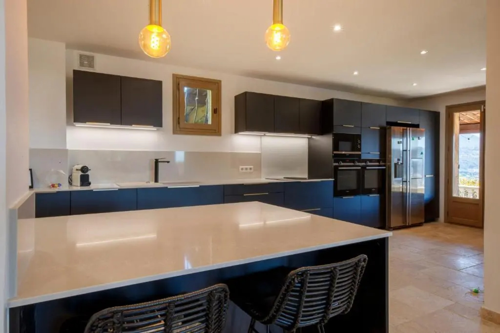 06T - Spacious villa with sea view- pool - jacuzzi-sauna