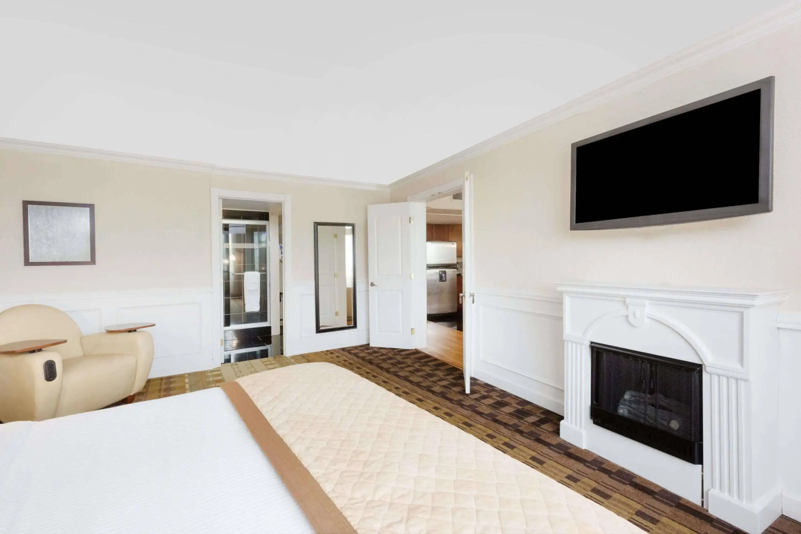 Clarion Hotel and Suites