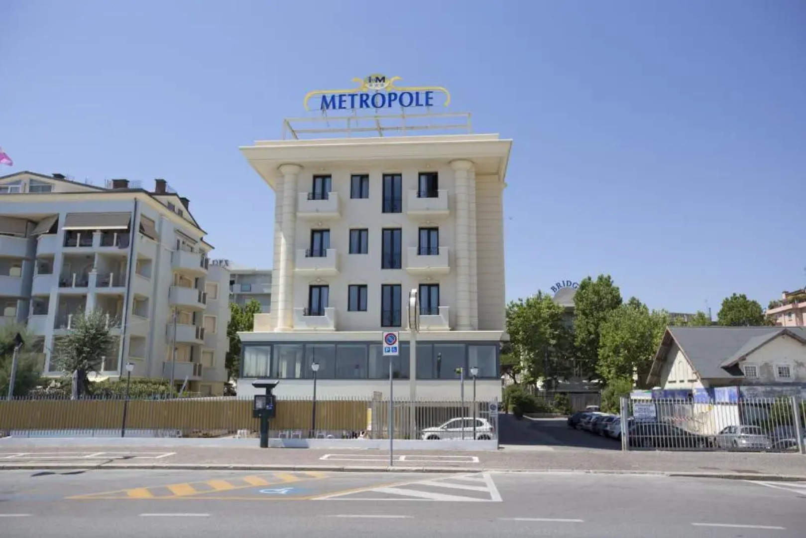 Hotel Metropole