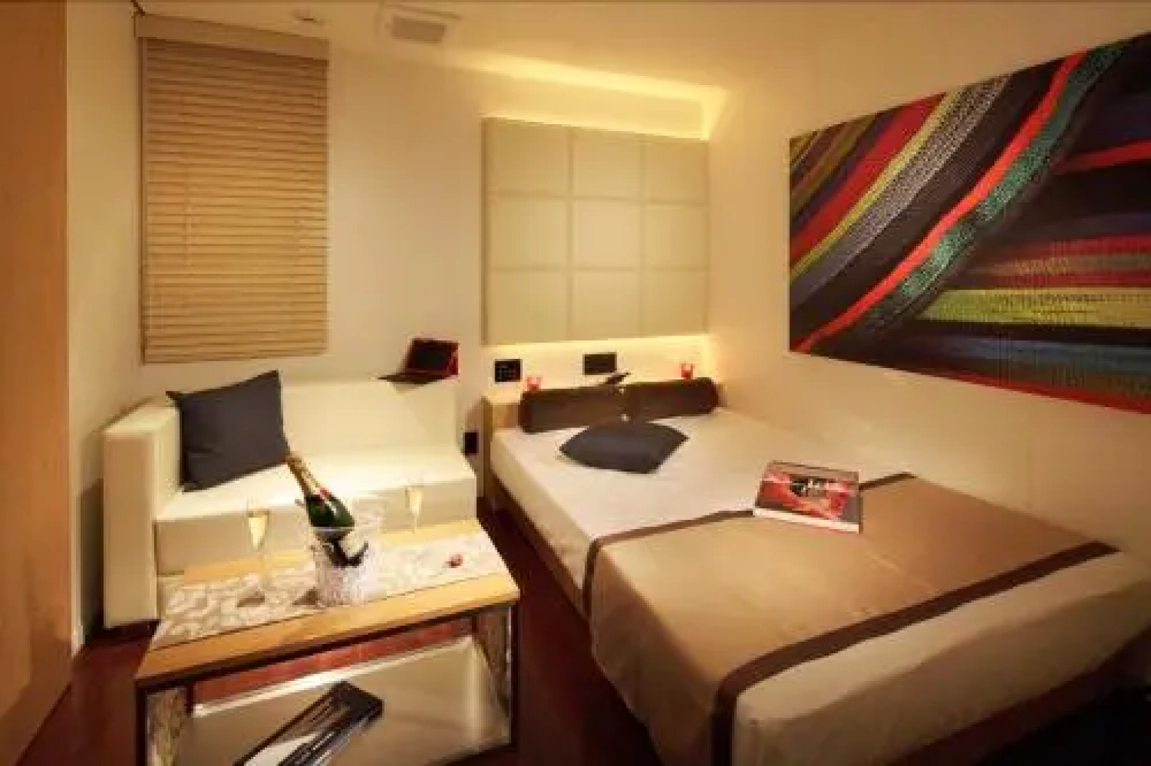 Hotel UNO Nishikawaguchi Nishiguchi