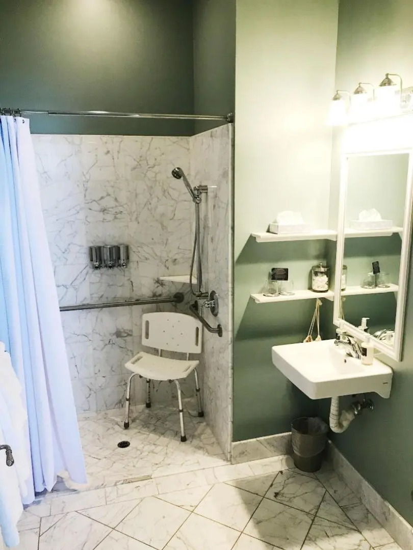 West Cliff Inn - A Four Sisters Inn