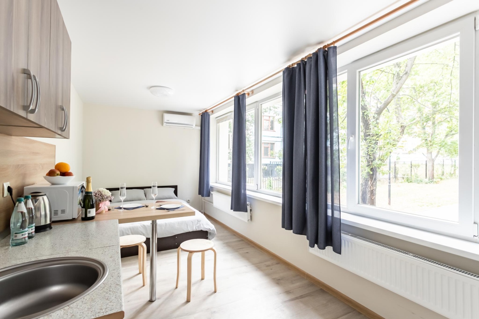 Home apartments (Хоум апартментс)