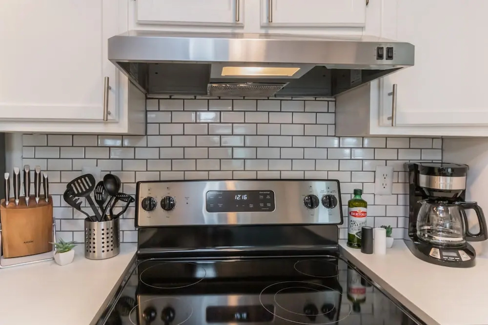 The Luxe Suites of Alexandria