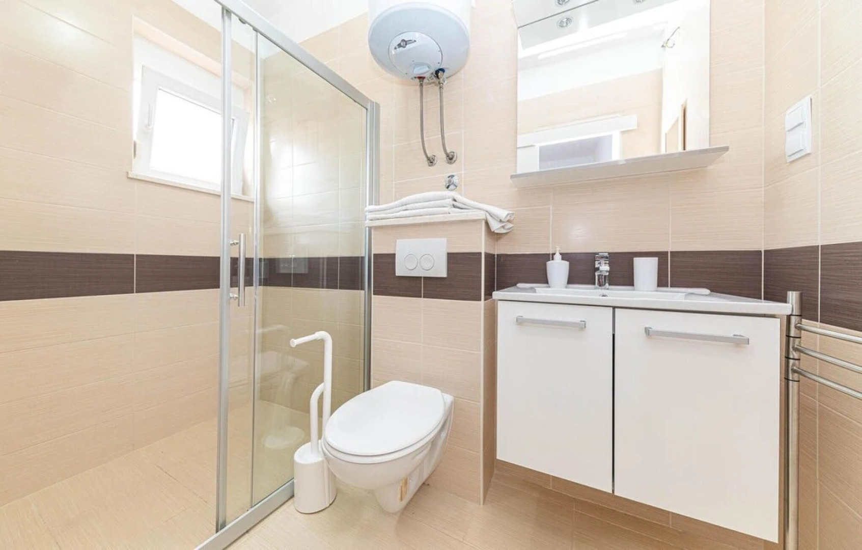 Stunning Home in Poljica With Wifi and 4 Bedrooms