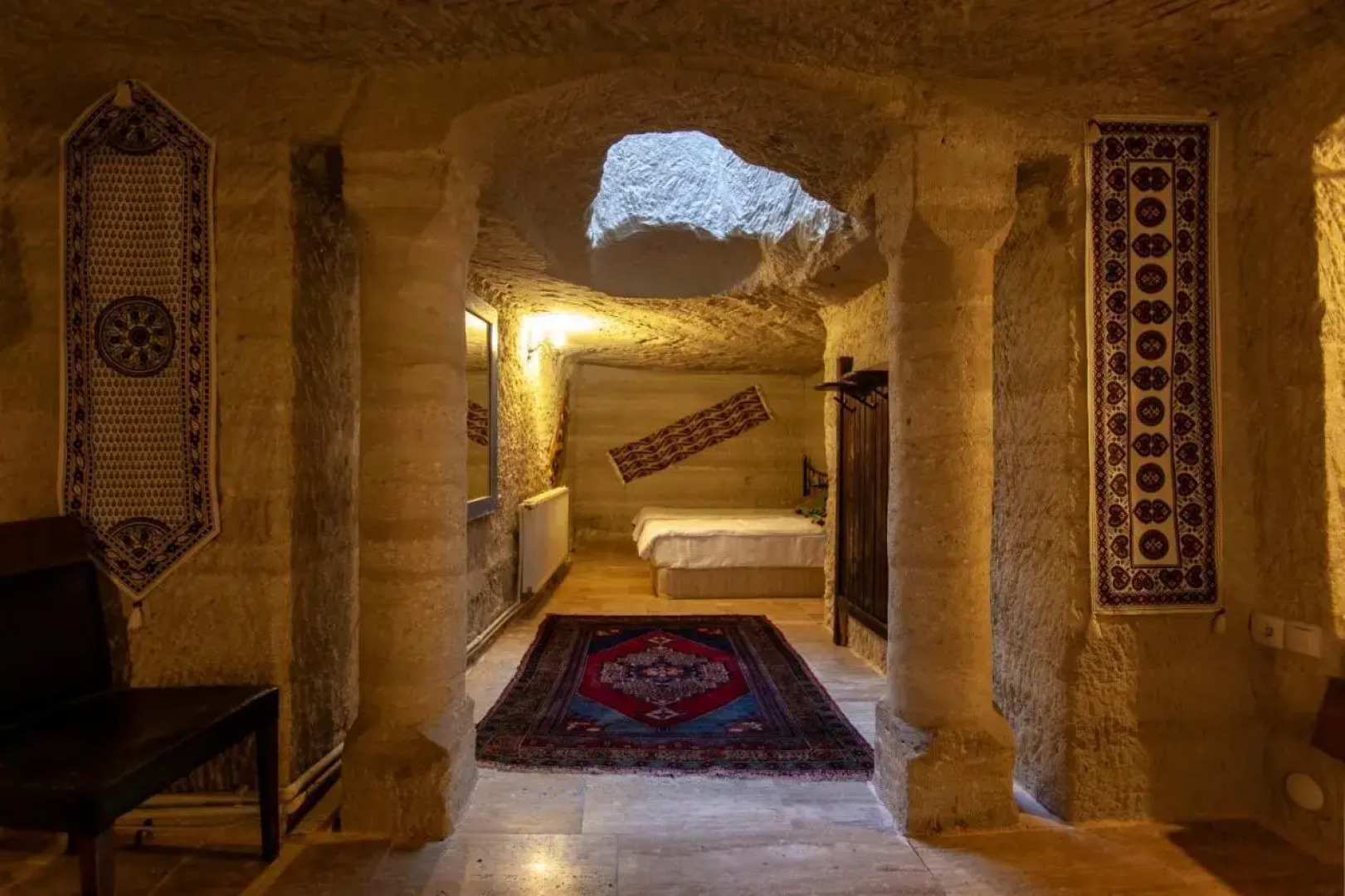 Seven Rock Cave Hotel