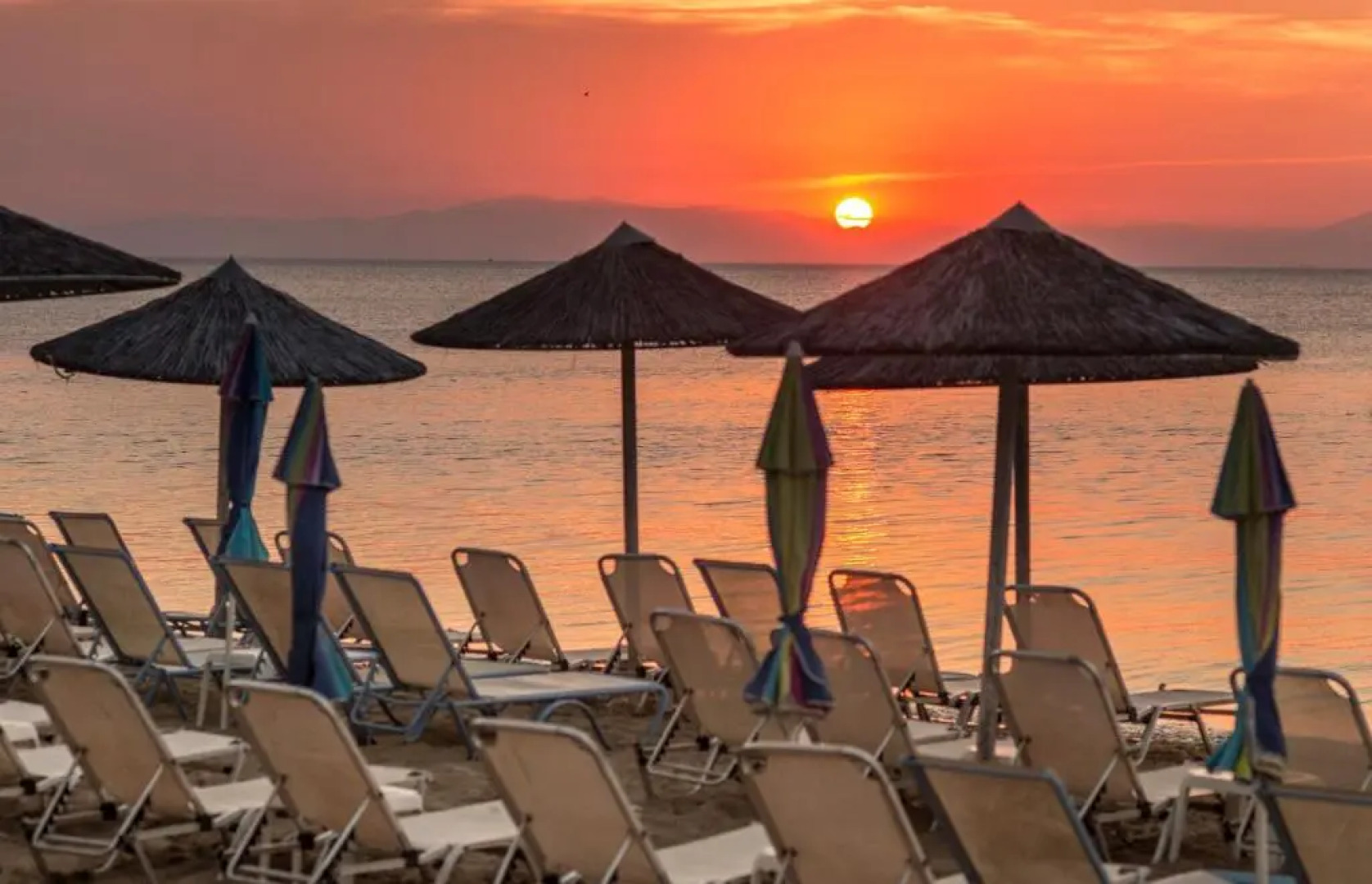 Eantos Studios and Suites