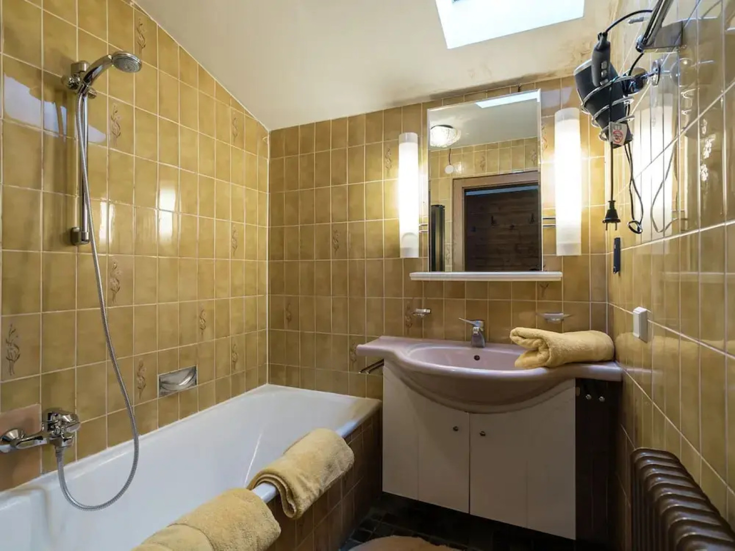 Hilltop Apartment In Taxenbach With Sauna