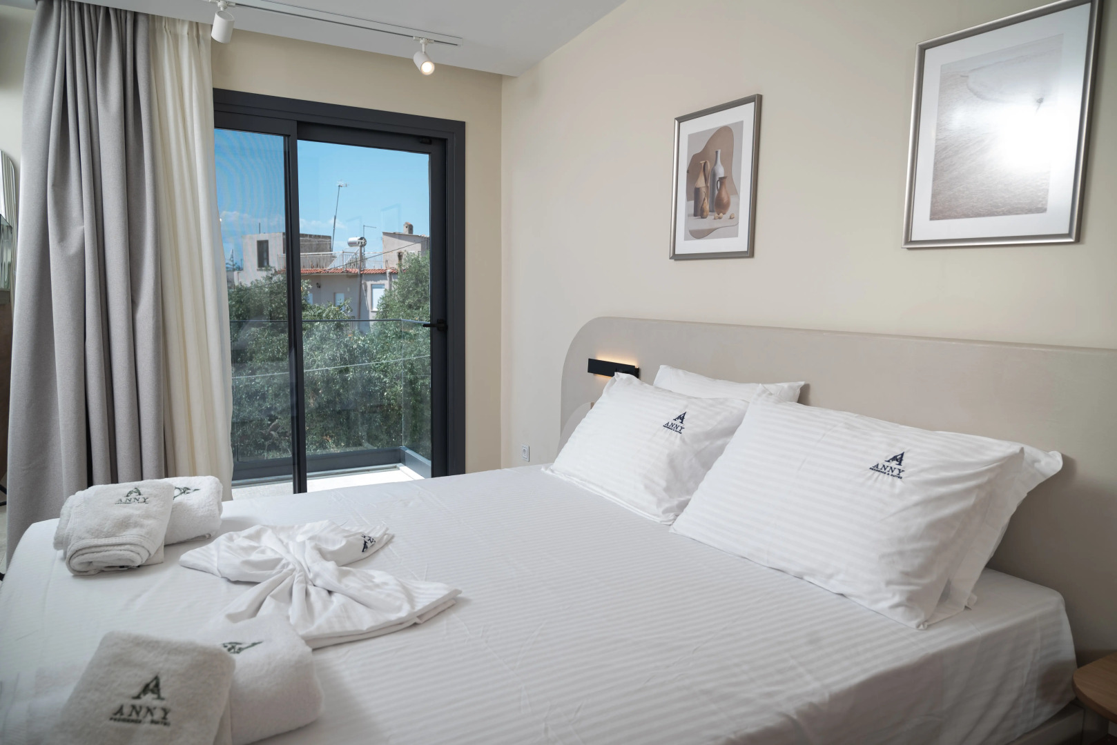 Anny Residences & Suites