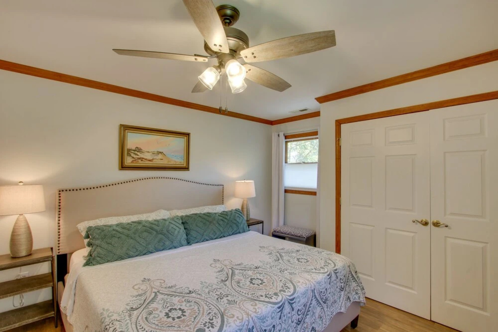 Waterfront Home Near Wilson Lake w/ Covered Porch!