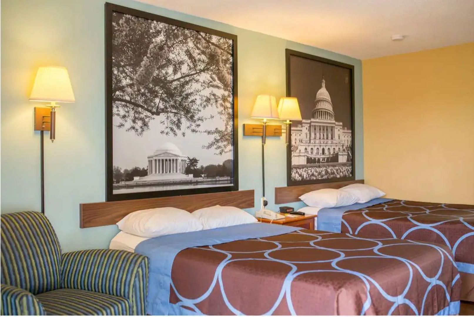 Super 8 by Wyndham Alexandria/Washington D.C. Area