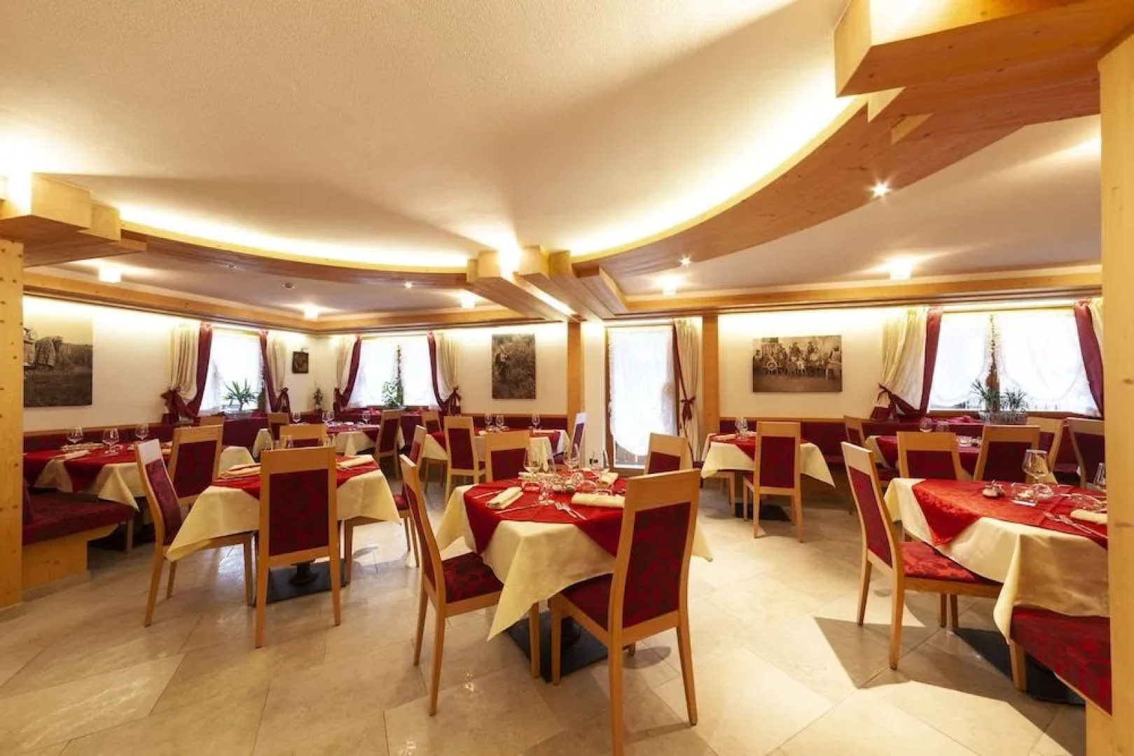 Hotel Tirol Natural Idyll