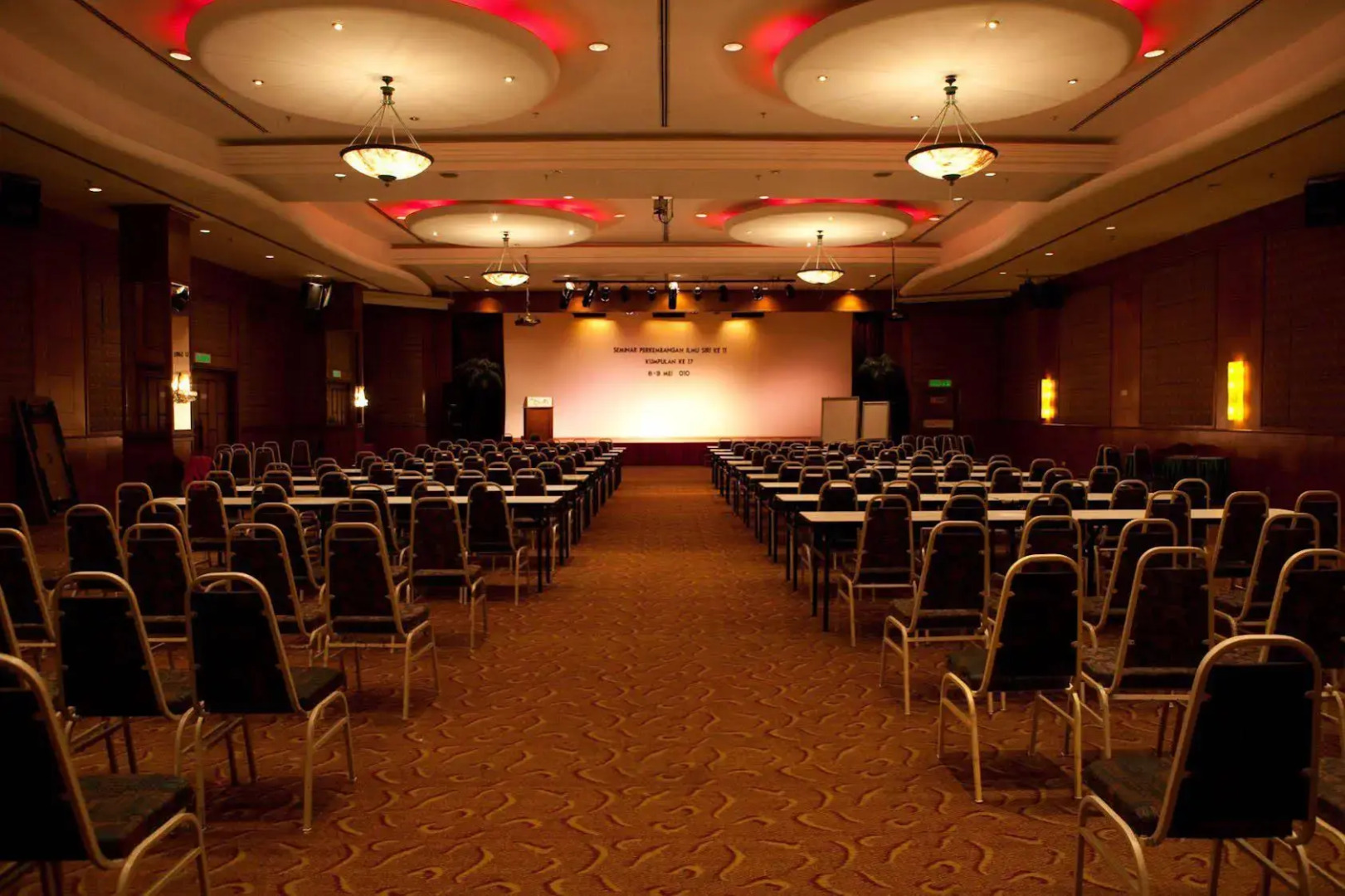 Crystal Crown Hotel Harbour View